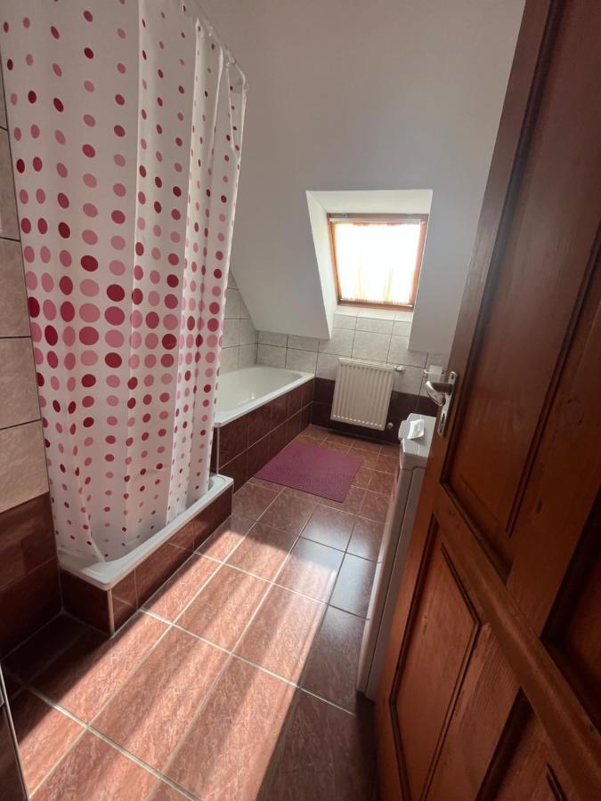 לנטי Mol-Ker-Vill Apartment מראה חיצוני תמונה